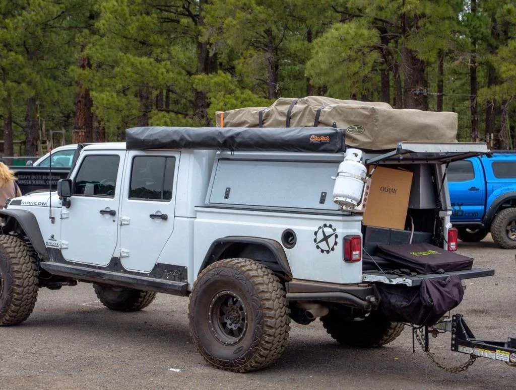 Jeep Gladiator AluCab Explorer Canopy to