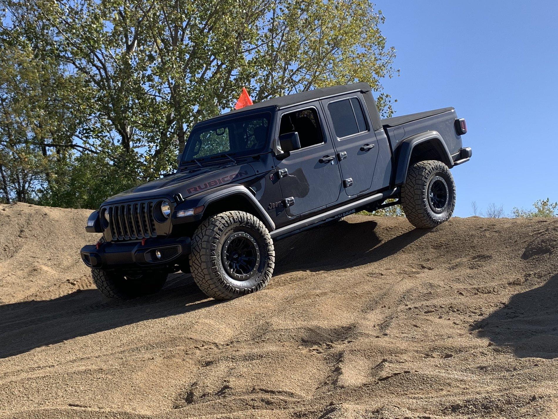 Jeep Gladiator Indy to Hampton, VA 18366EA7-B353-4AD7-8183-B8FF16D50609