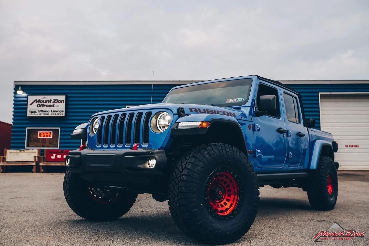 Jeep Gladiator HYDRO BLUE PEARL Gladiator JT Club Tiro2