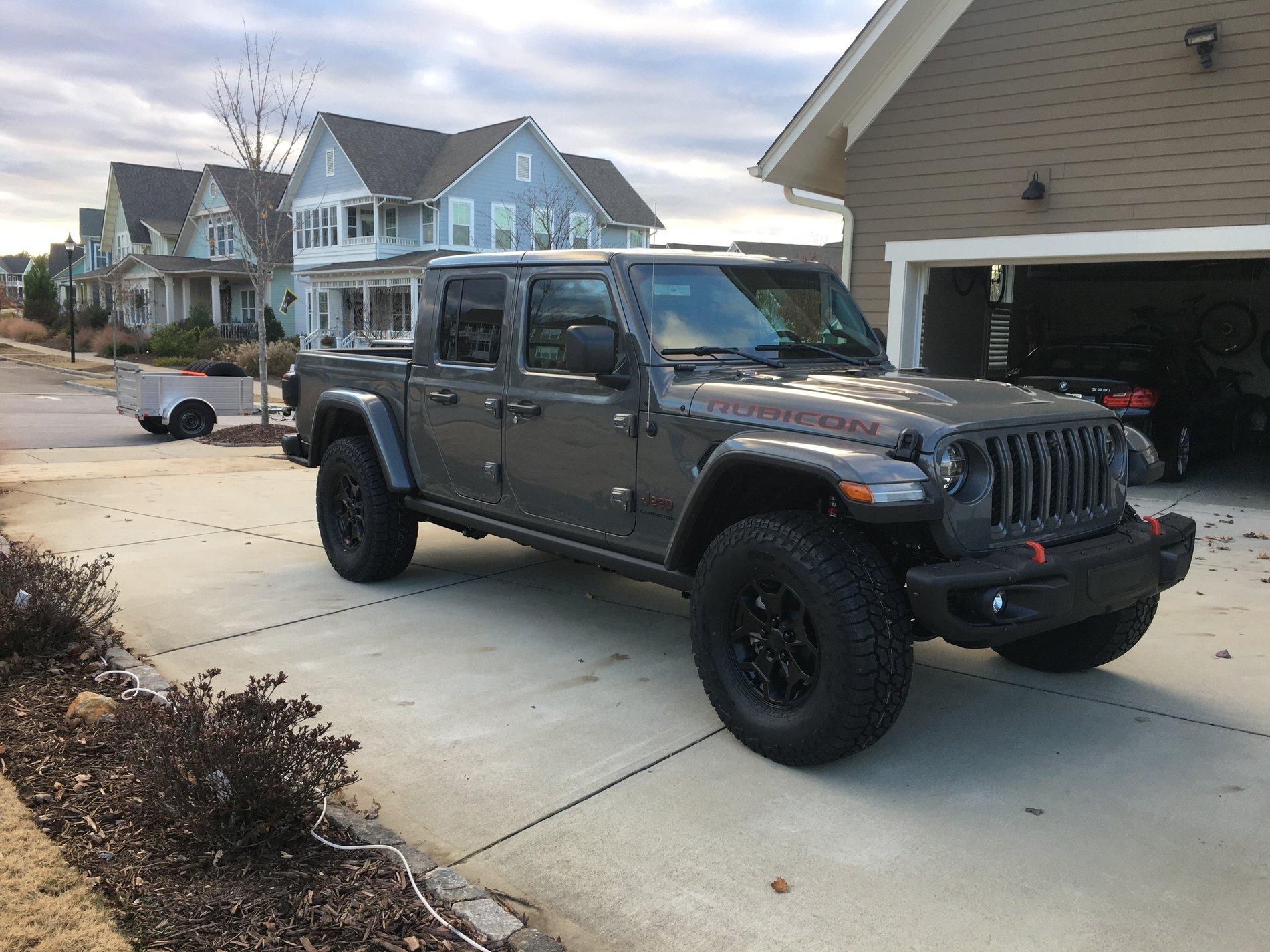 Jeep Gladiator STING GRAY Gladiator JT Club 82113970-4896-4364-A7E1-3D1C8C4E51FF