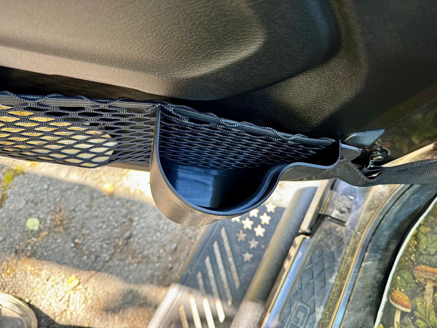 Jeep Gladiator Sunpie Door Cupholder Install IMG_2038