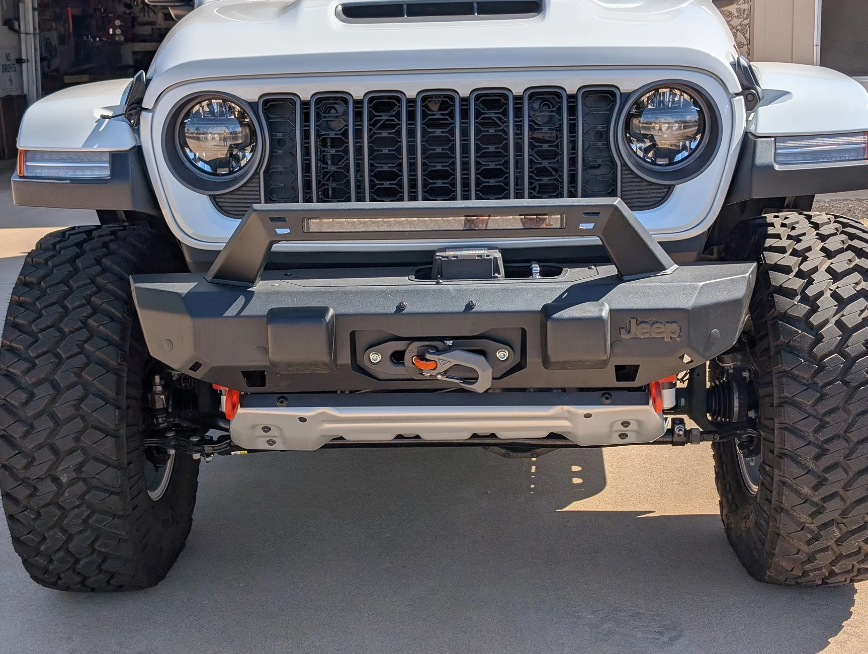 Jeep Gladiator AMW425 RV :) PXL_20260903_170726343.MP