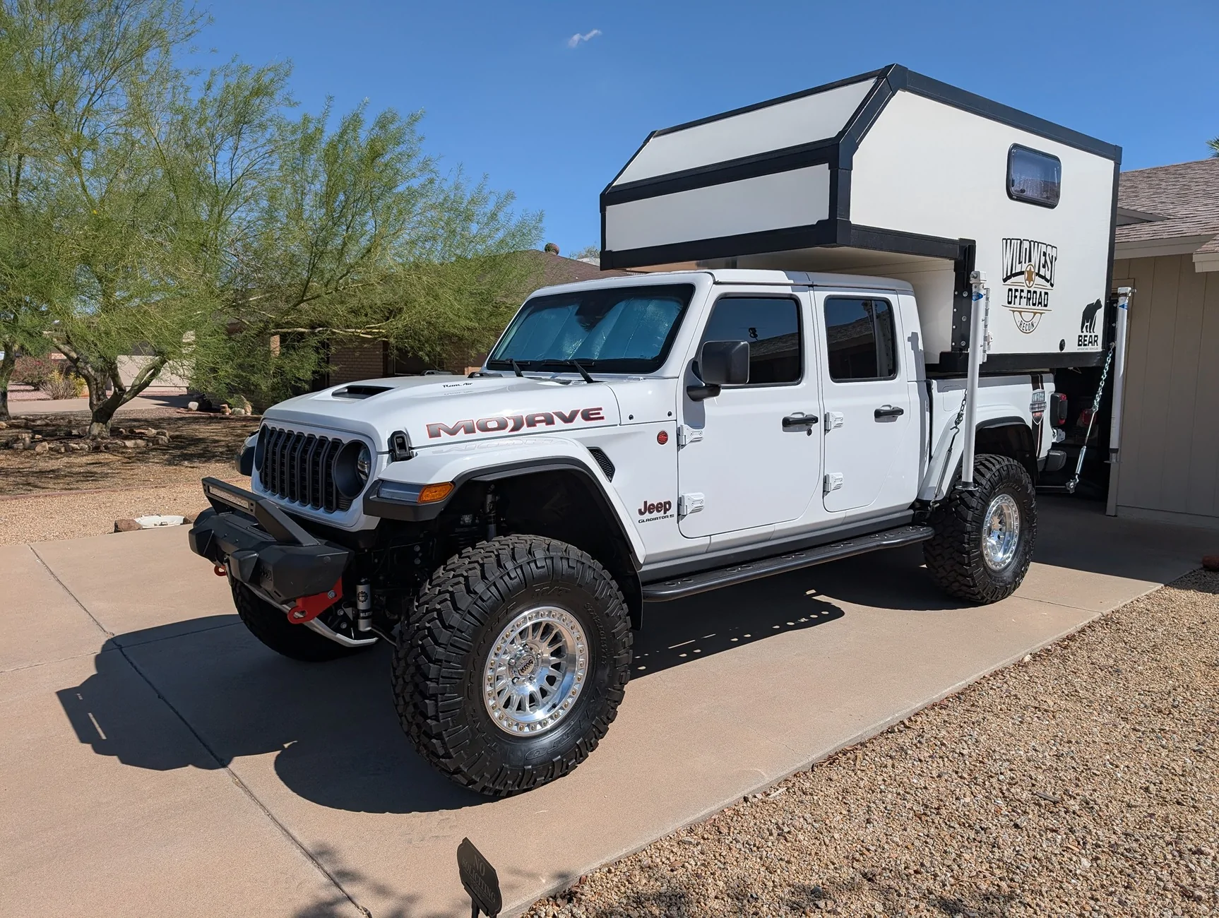 Jeep Gladiator AMW425 RV :) PXL_20260903_170708356.MP