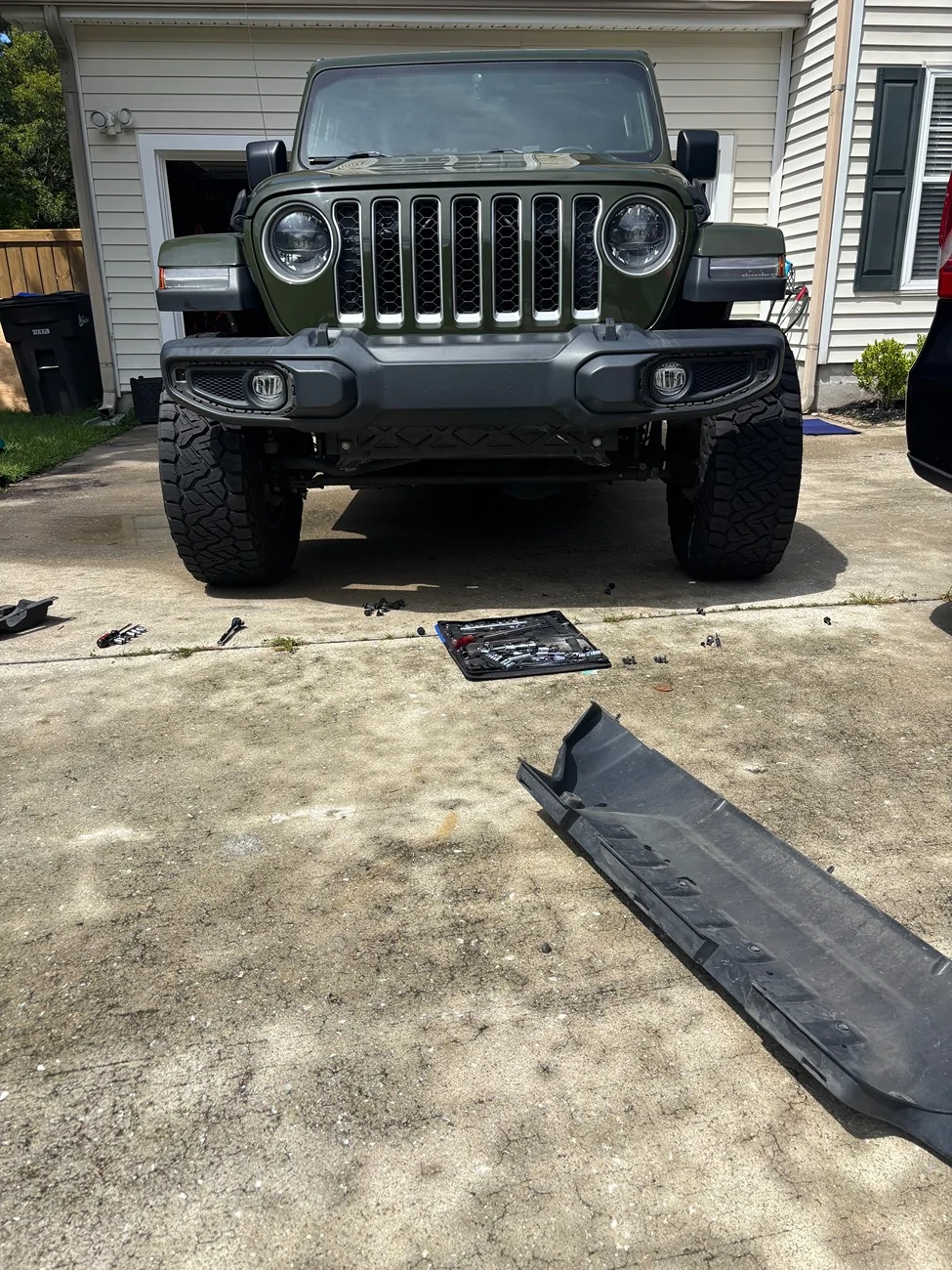 Jeep Gladiator Thoughts on Removing the Plastic Air Dam IMG_1351