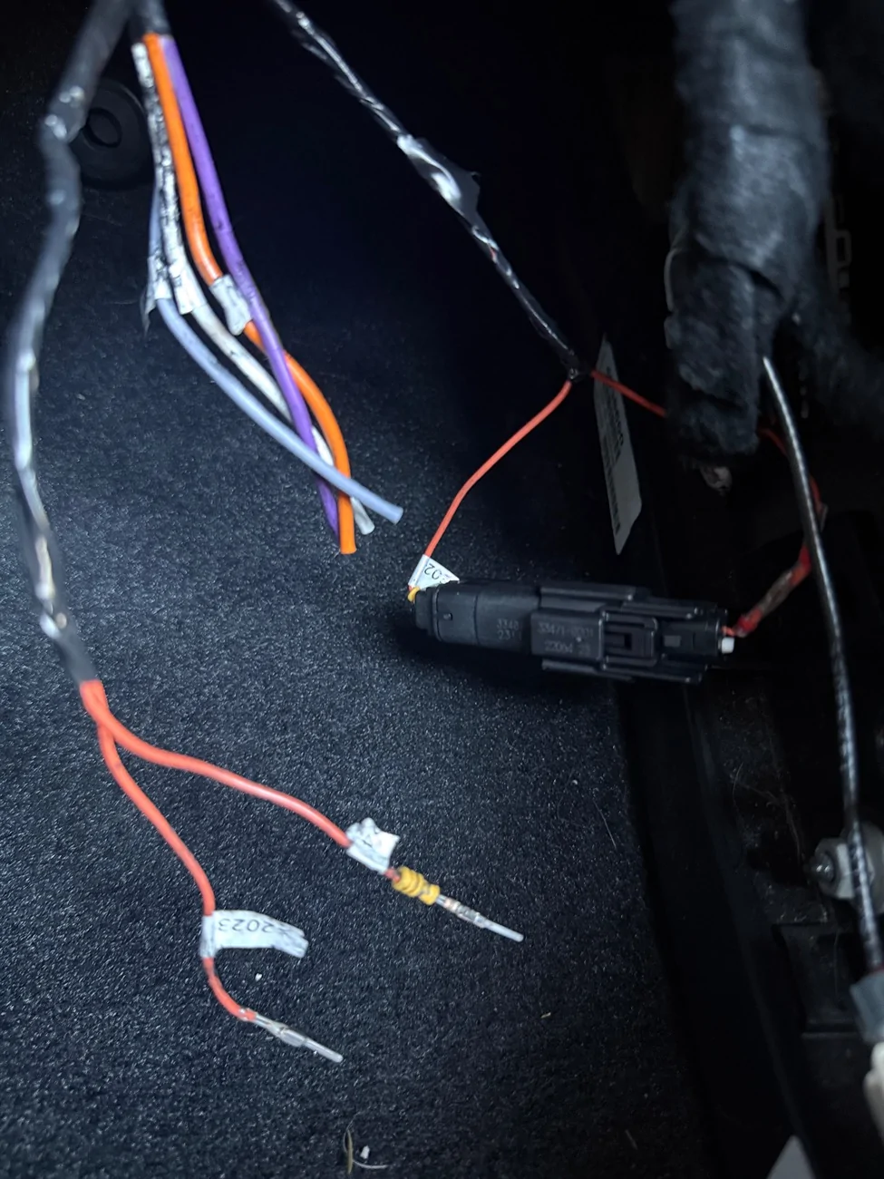 Jeep Gladiator OEM Aux switch install question IMG_5770