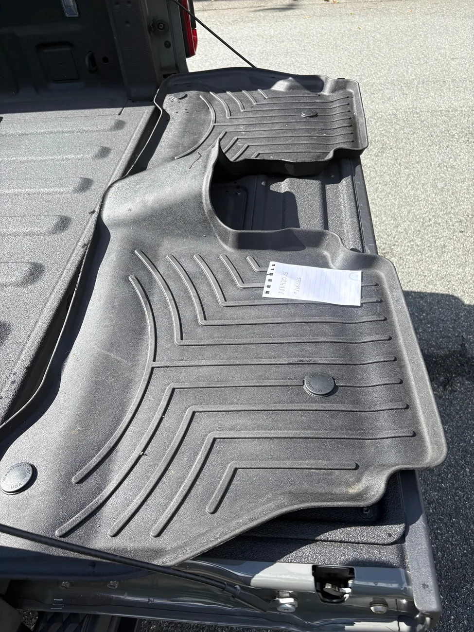 Jeep Gladiator Full set WeatherTech Floor Mats IMG_0545