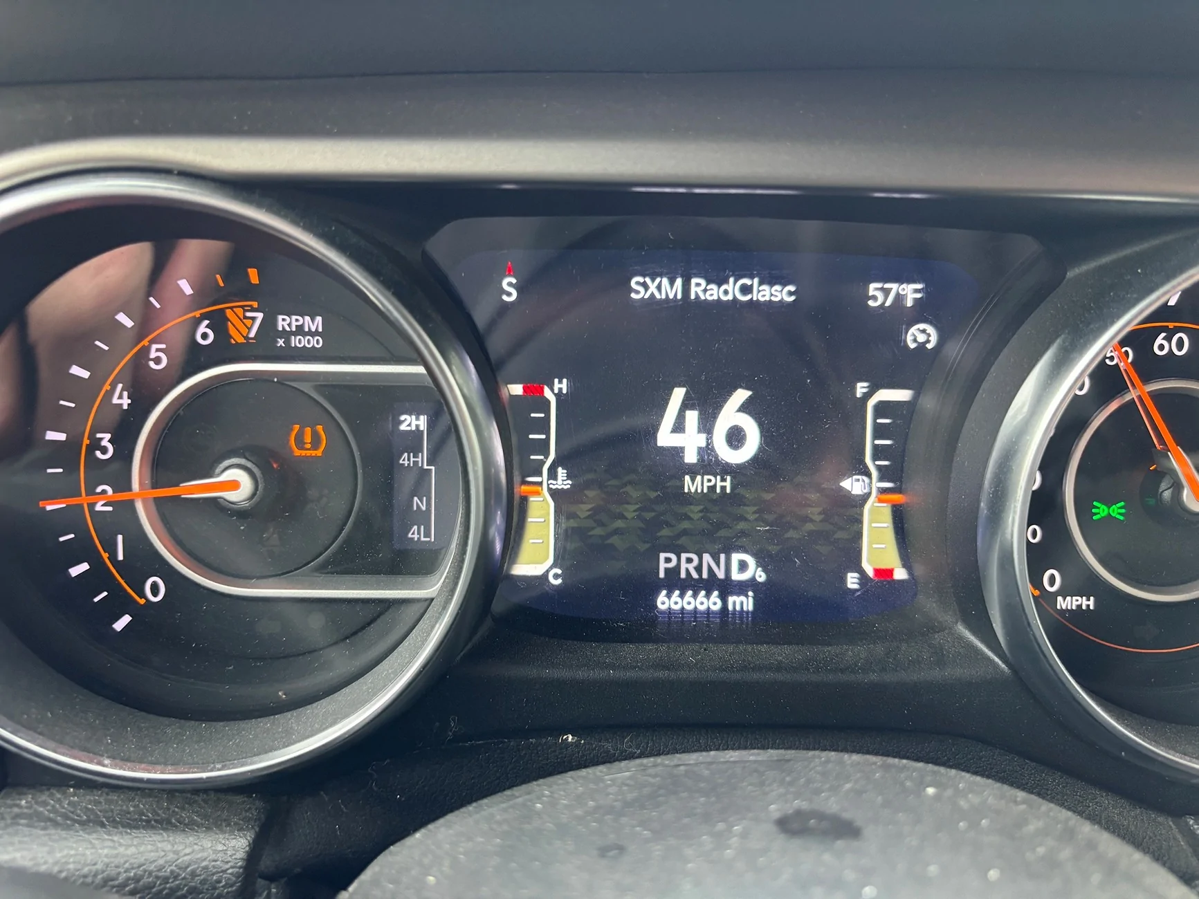Jeep Gladiator Evil Odo reading Odo reading 1