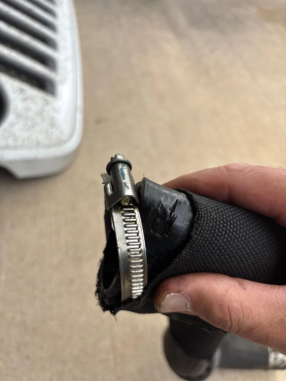 Jeep Gladiator Boost leak IMG_0547