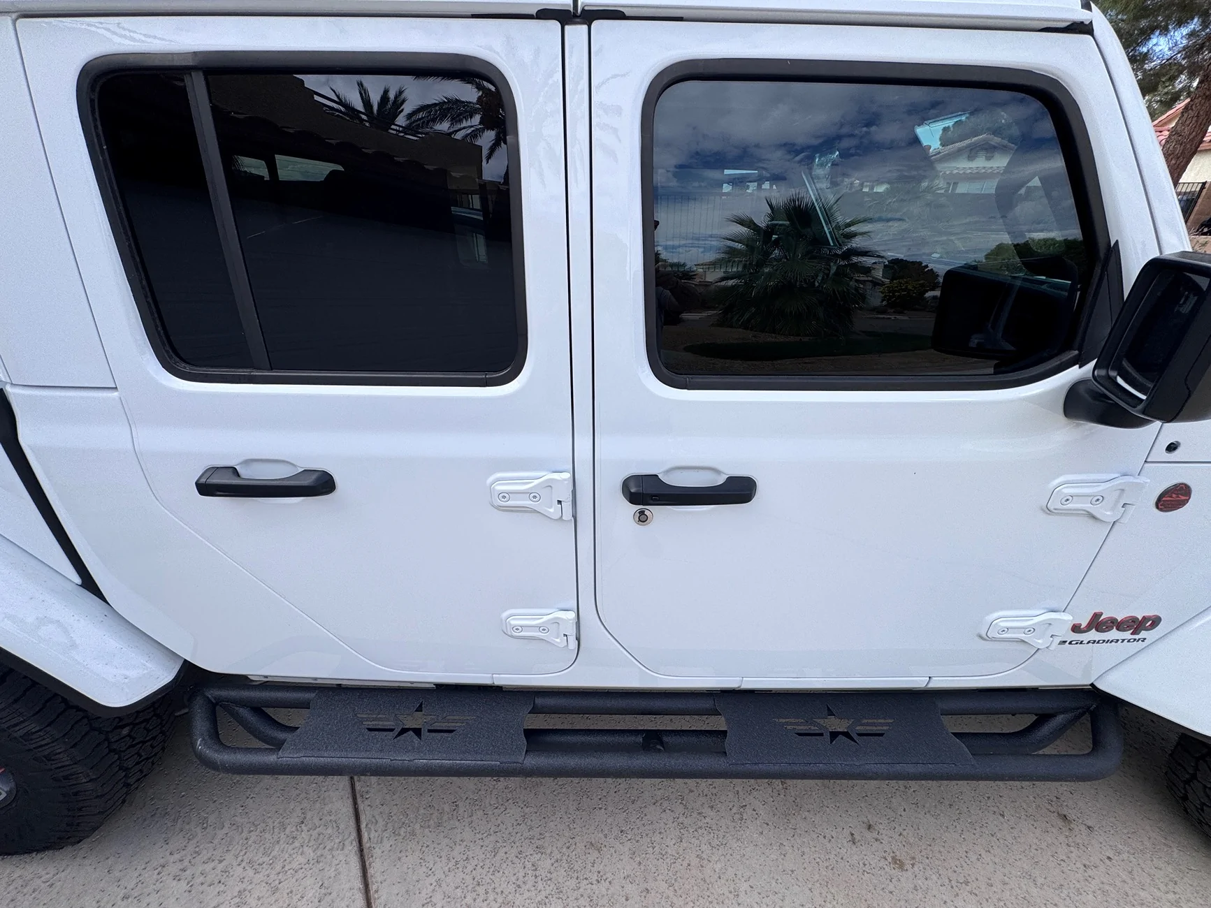 Jeep Gladiator Side steps or not? Or... get steps bed-linered IMG_9105