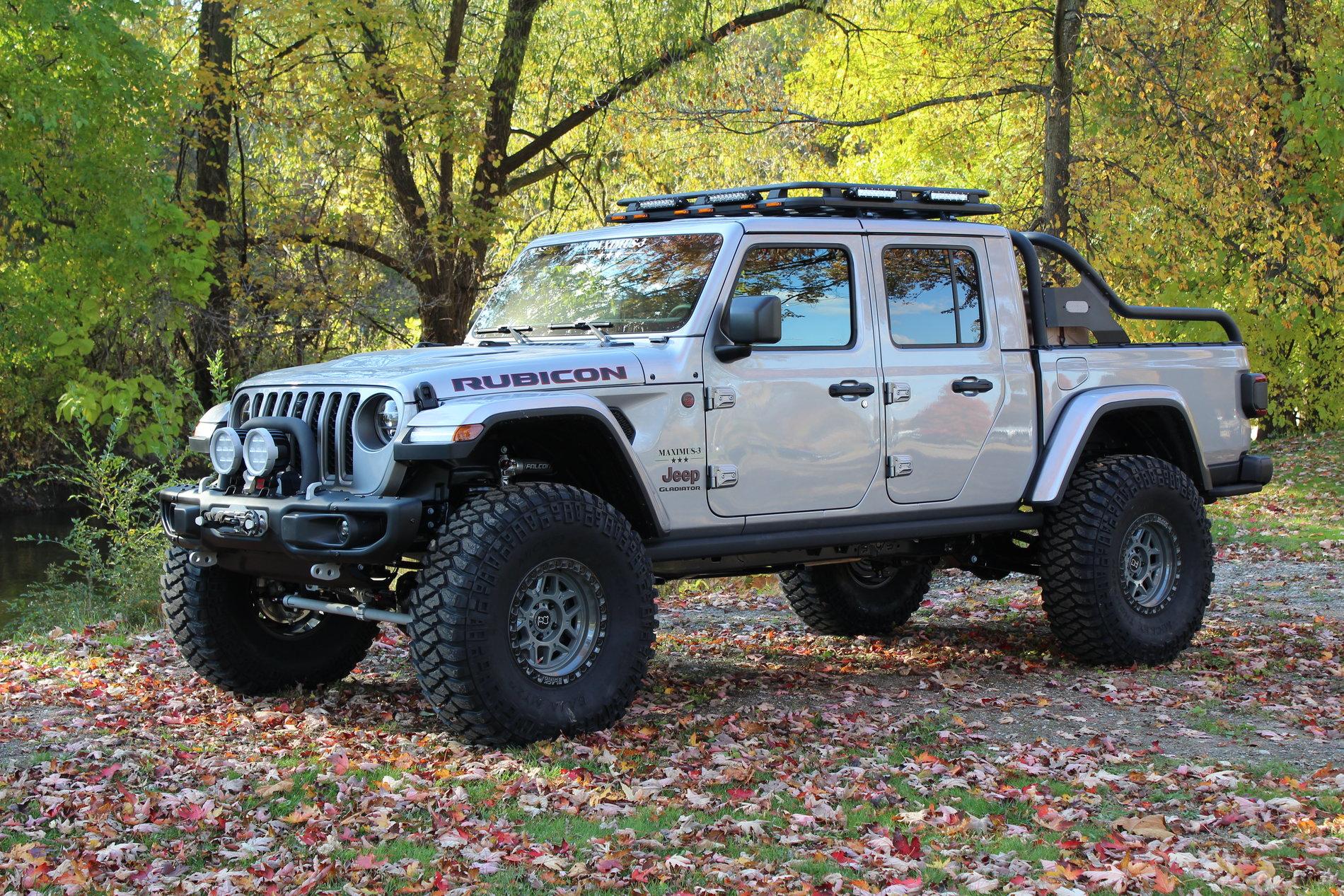 Jeep Gladiator Maximus-3 JT Hoops and Stinger IMG_1093.JPG