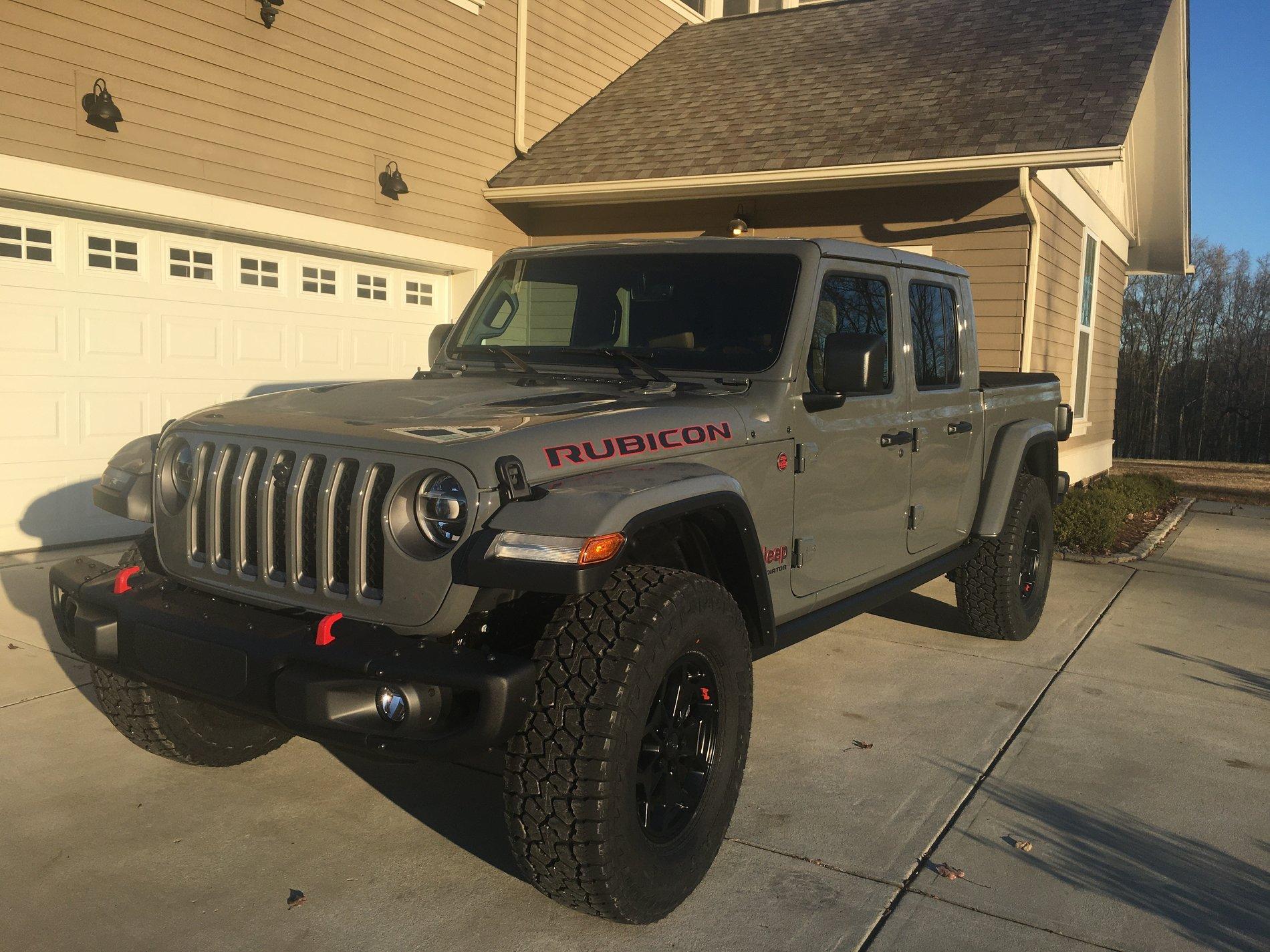 Jeep Gladiator Took Delivery of Your JT? Sign in Here! 191203 - S2