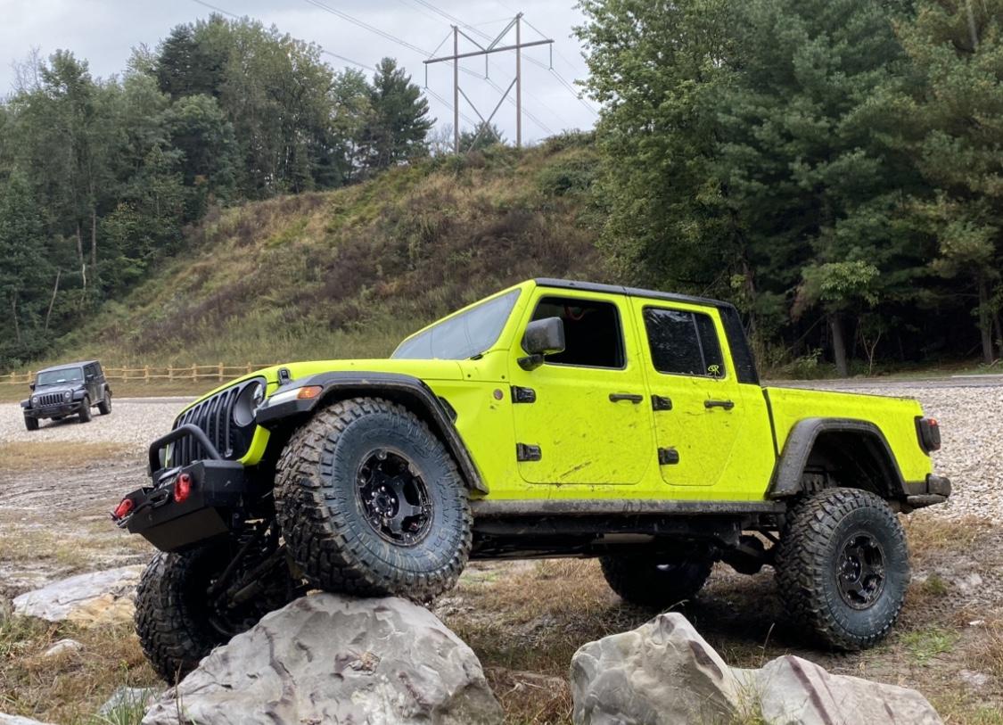 Jeep Gladiator Neon Gladiator & Mojito Jeep IMG_8114