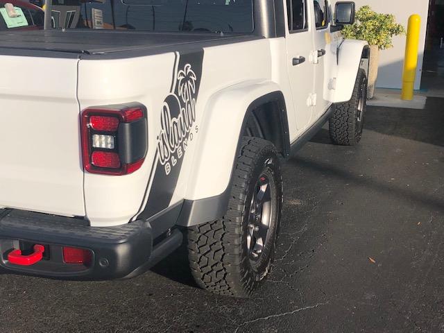 Jeep Gladiator 17" Jeep Gladiator Wheels and tires OEM take offs for sale IMG_2704
