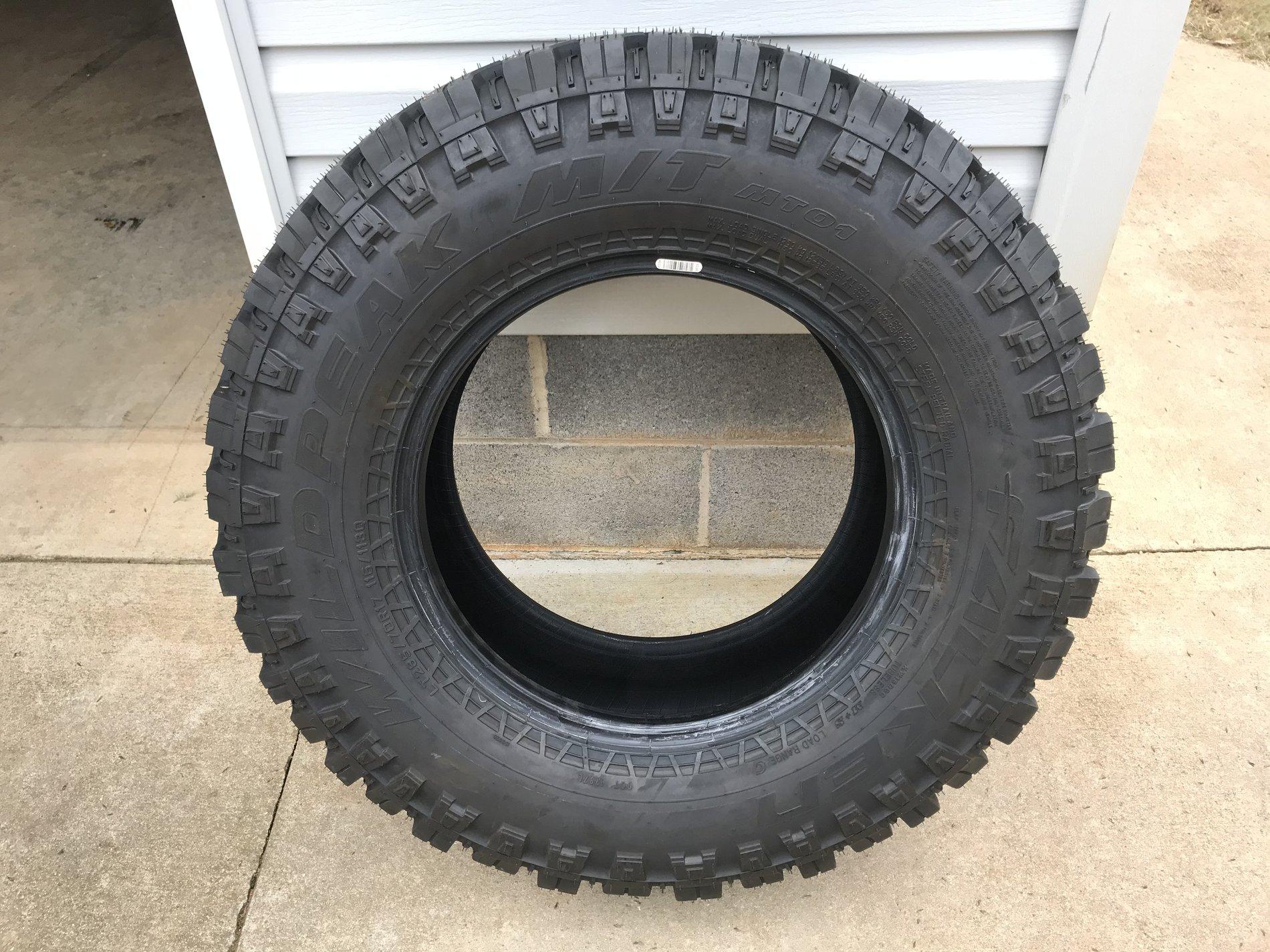 Jeep Gladiator One NEW Falken MT Tire 285/70/17 F5C54F19-A22A-4C7C-8328-EF7A5C403C20