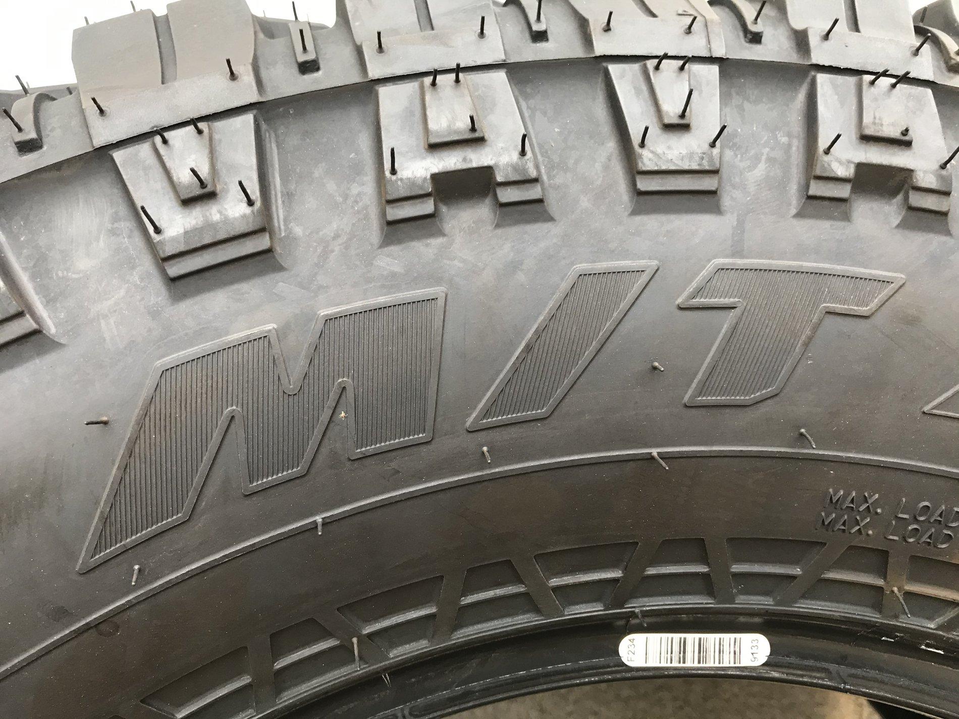 Jeep Gladiator One NEW Falken MT Tire 285/70/17 84C33C0F-20B4-49EA-A4E6-EC89C8207D10