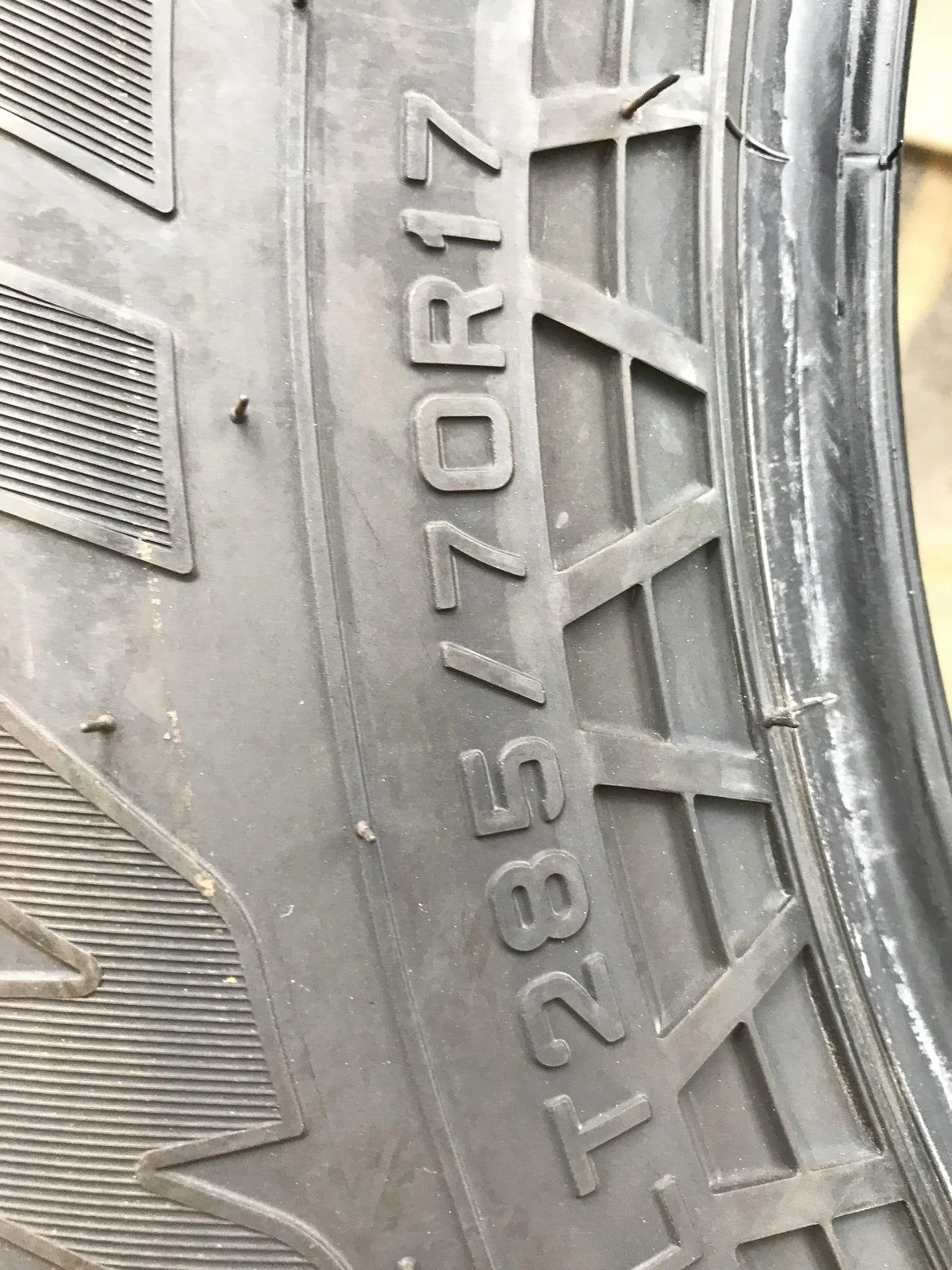 Jeep Gladiator One NEW Falken MT Tire 285/70/17 A225E481-D4B7-4A8F-89DA-399061EA8A20
