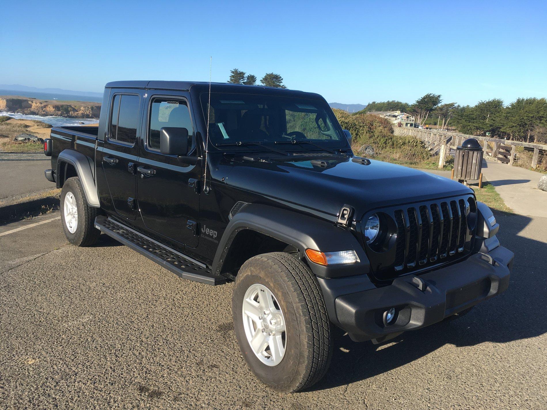 Jeep Gladiator GoRhino Running Boards... anyone ordered as well? D7278921-4F3A-4895-A23A-4ACFDA5B1E0F