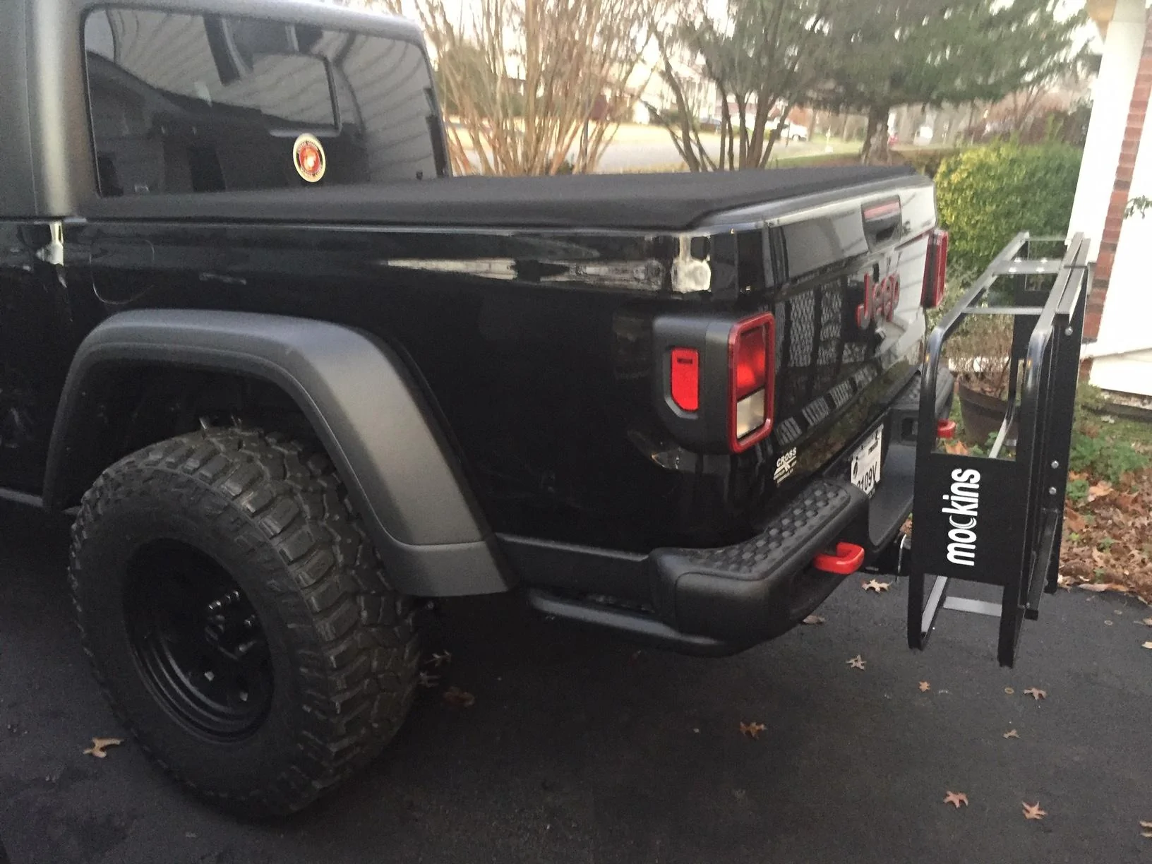 Jeep Gladiator SOLD - Roll-Up Tonneau Cover in NOVA JeC5sTh