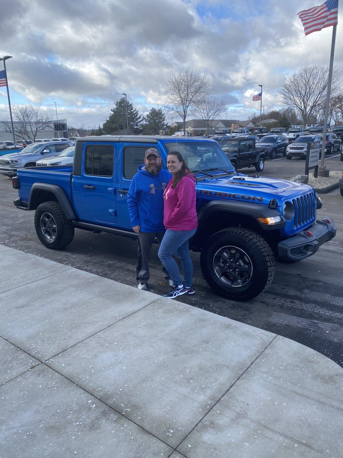 Jeep Gladiator Hydro Blue Rubicon with grey dash 98E57DF8-C0D6-401F-8718-992A90AD8571