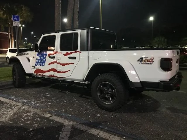 Jeep Gladiator BRIGHT WHITE Gladiator JT Club IMG_3387