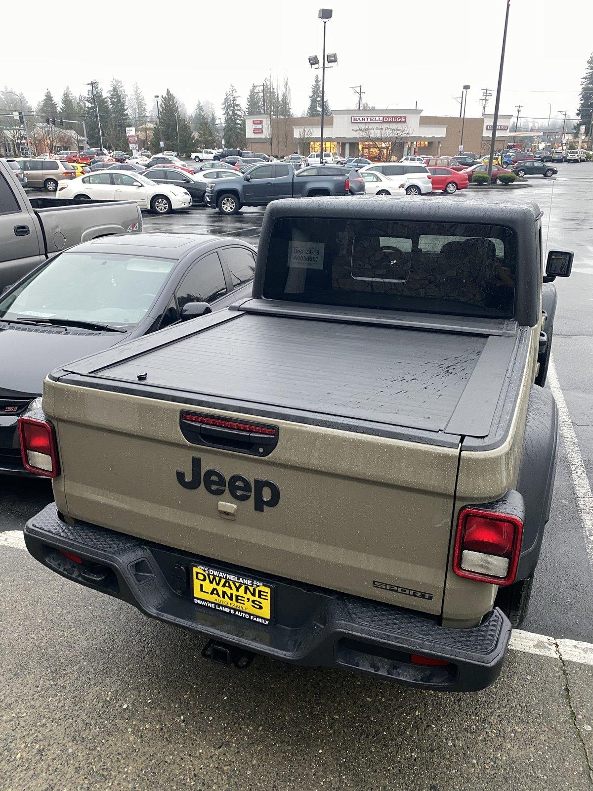 Jeep Gladiator Aftermarket Tonneau Covers? 85B112AE-84E9-4E38-B8E3-CBD0D76C9699