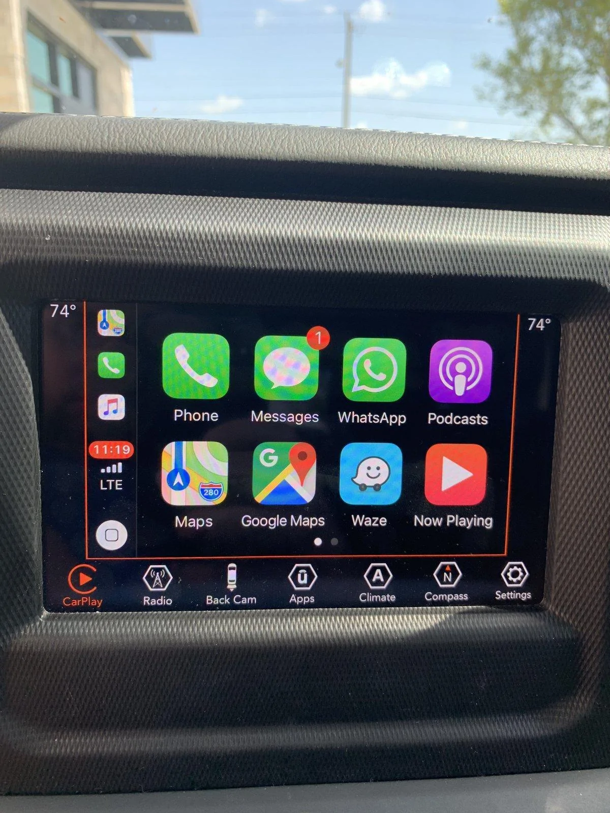 Jeep Gladiator Apple CarPlay Resizing 7" UConnect 0C5351A8-EB00-4424-A6DD-935B6597ACBC