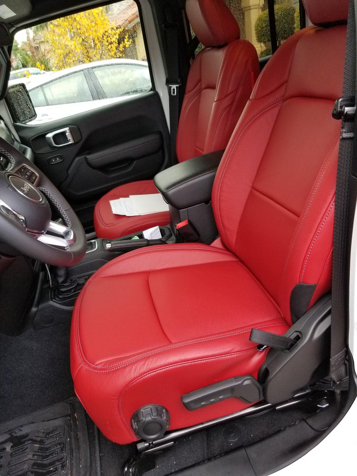 Jeep Gladiator Couldn't get a red gladiator so instead.. 20191208_150736