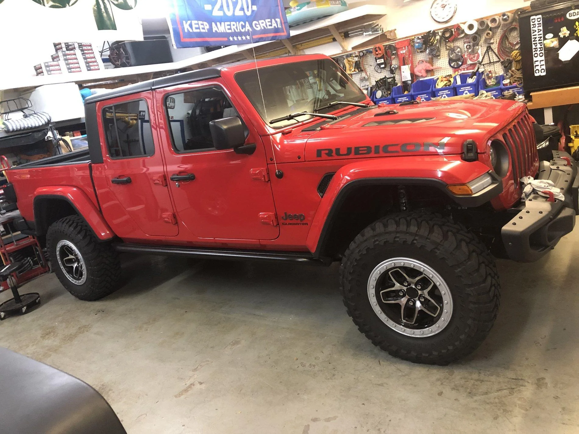 Jeep Gladiator Will 35X12.5R17 fit the OEM Rubicon wheels? 75F0F72D-9E1D-4228-B8A5-9CF3210C13AE