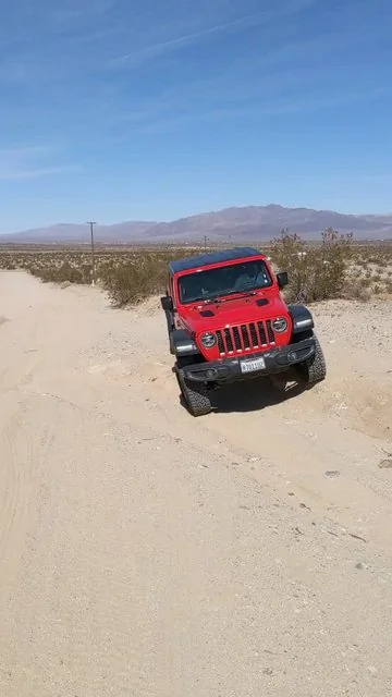 Jeep Gladiator EVO 4.5" / 38" desert trail Gladiator build AtVGd3el