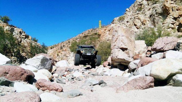 Jeep Gladiator EVO 4.5" / 38" desert trail Gladiator build r2bmJdbl