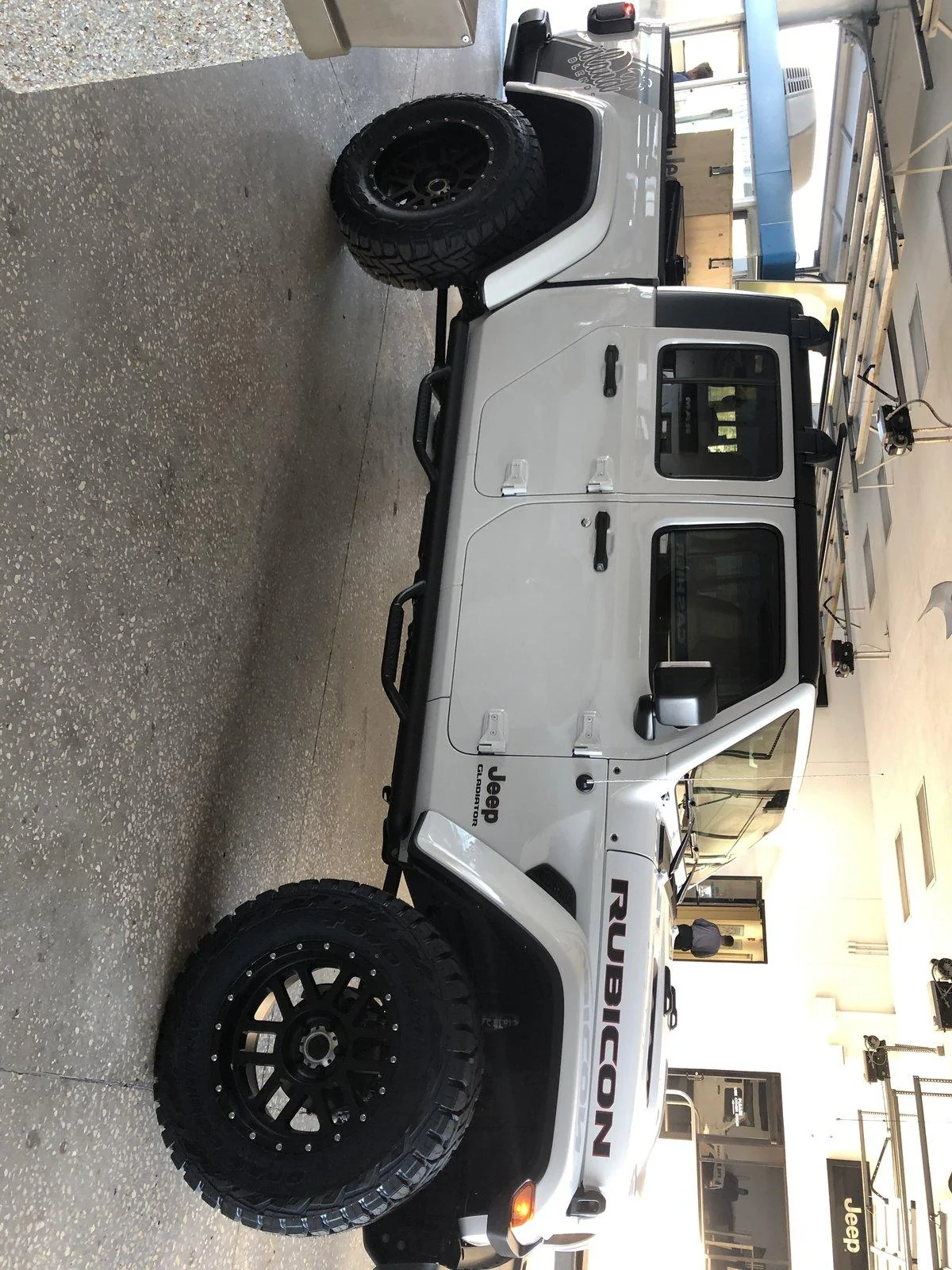 Jeep Gladiator 17" Jeep Gladiator Wheels and tires OEM take offs for sale D3881554-489C-4F04-9A21-B64B497EFD9F