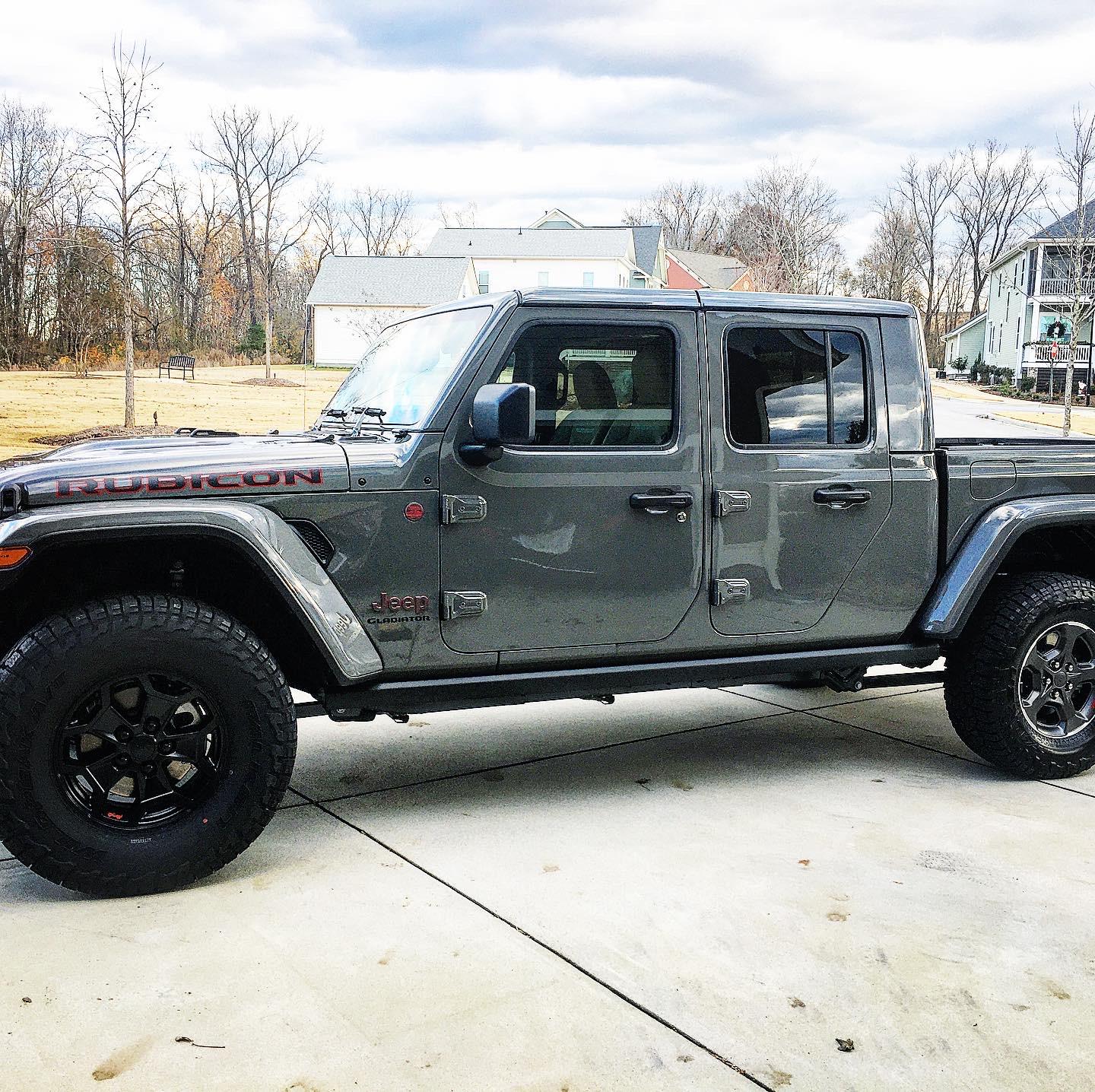 Jeep Gladiator Pictures of 33s and 35s E90E9E59-6E46-4000-B695-DFFE139F0C3F