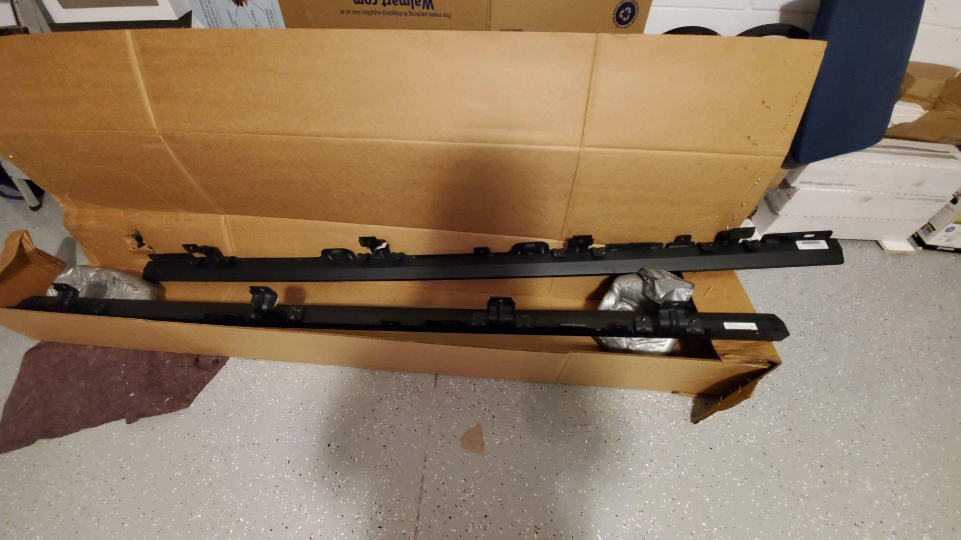 Jeep Gladiator FS: Stock Gladiator Rock Sliders 20191209_200950