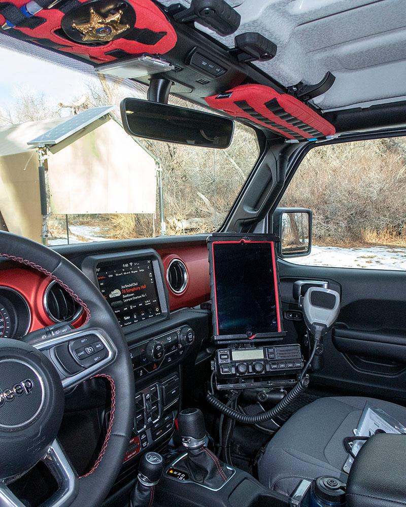 Jeep Gladiator Power for a ham radio. vertex mount