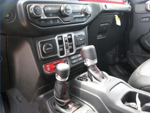 Jeep Gladiator Who makes this shifter? Jeep-001