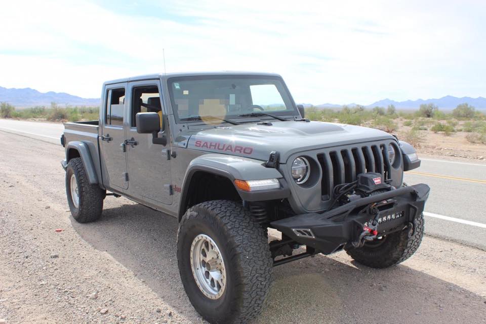 Jeep Gladiator New spy shot 44999795_2263734376972839_5575047694021296128_n