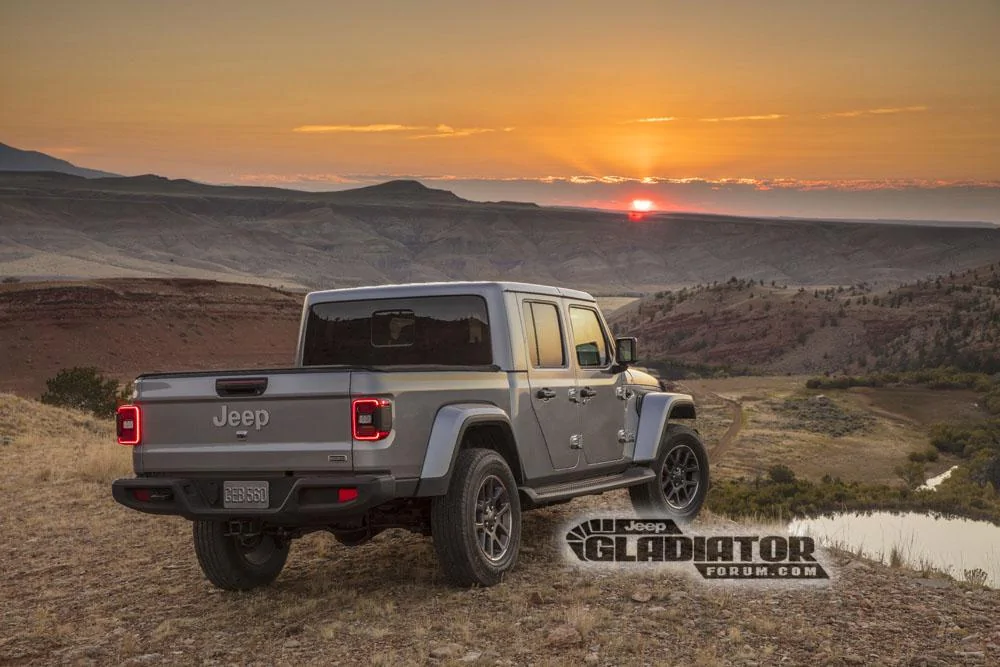 Jeep Gladiator **2020 Jeep Gladiator official pics and specs** 2020-Jeep-Gladiator-JT-Pickup-5