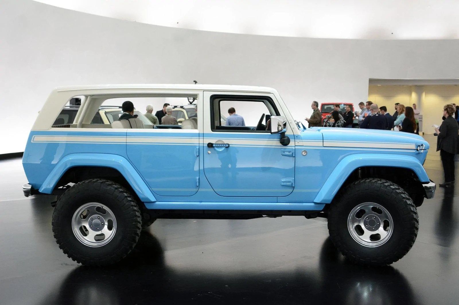 Jeep Gladiator **2020 Jeep Gladiator official pics and specs** jeep-chief-concept-03-1