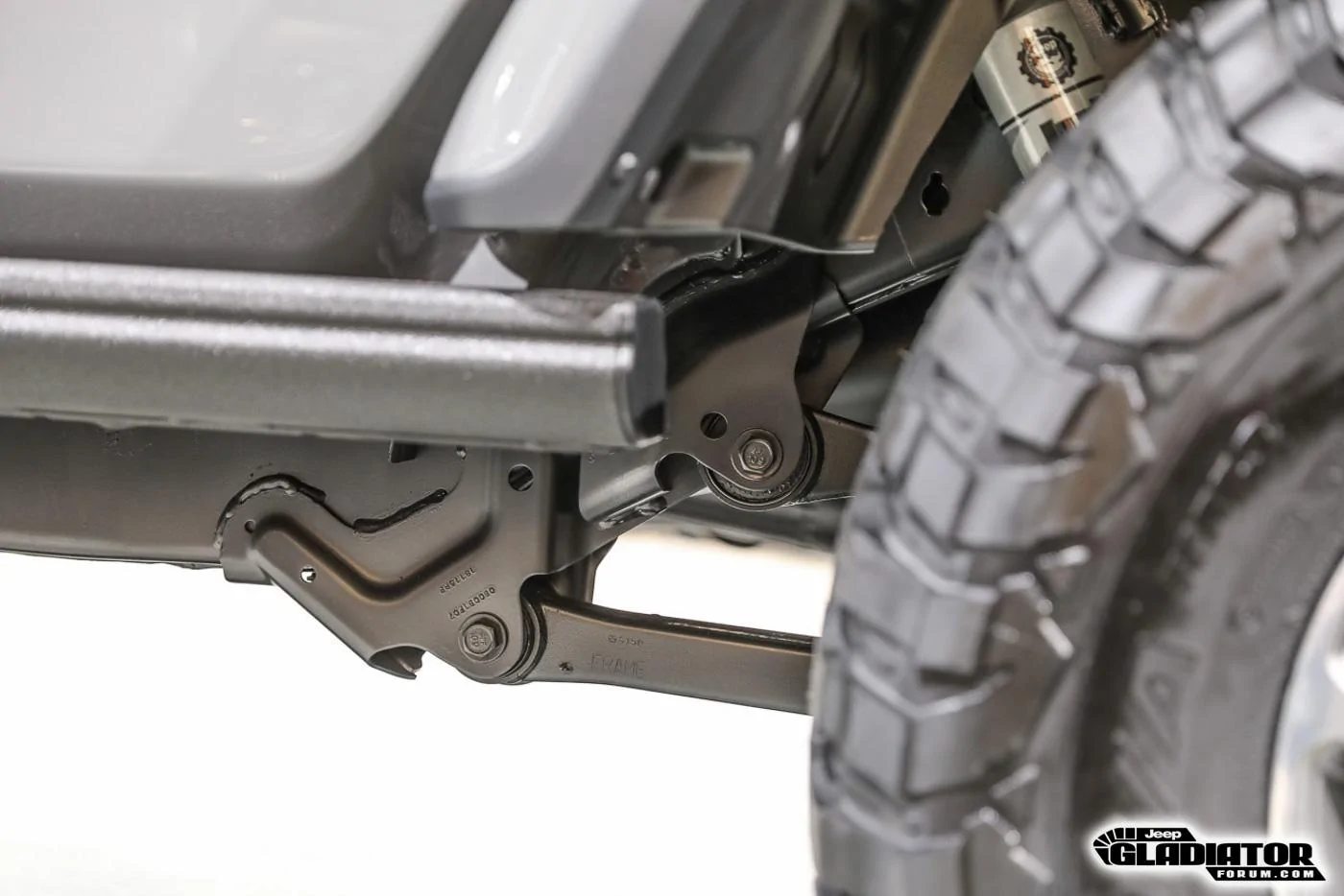 Jeep Gladiator Mopar Accessorized 2020 Jeep Gladiator (in Sting Gray) 2020-Jeep-Gladiator-JT-Pickup-Truck-Mopar-Accessories-LA-Auto-Show-50