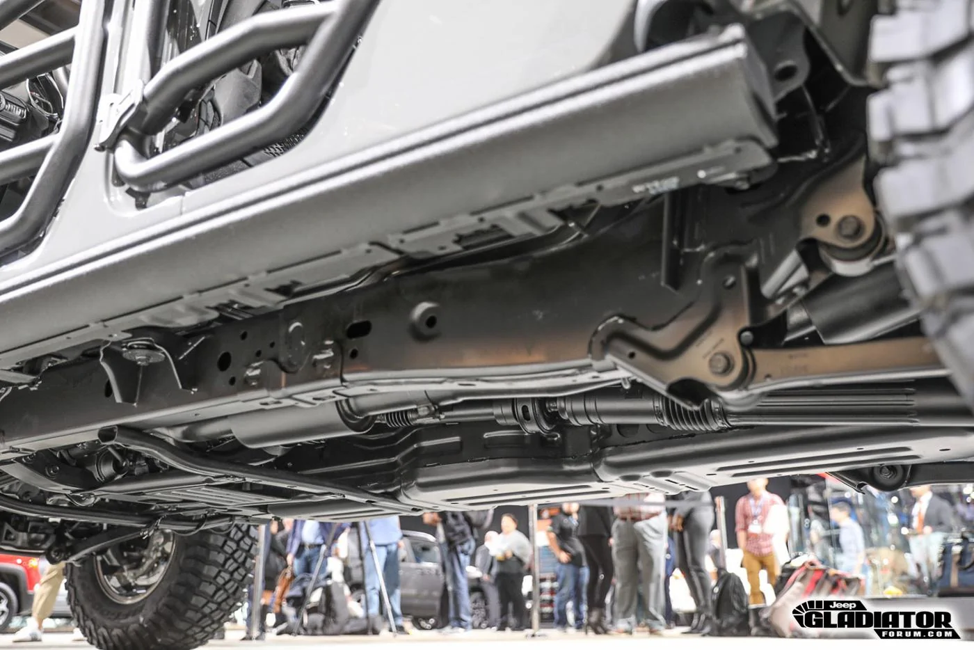 Jeep Gladiator Mopar Accessorized 2020 Jeep Gladiator (in Sting Gray) 2020-Jeep-Gladiator-JT-Pickup-Truck-Mopar-Accessories-LA-Auto-Show-51