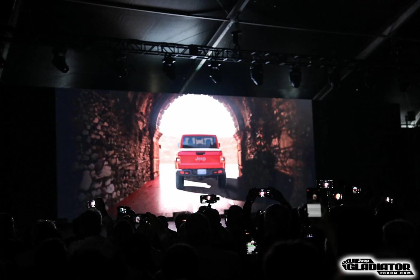 Jeep Gladiator JGF Live Coverage: 2020 Jeep Gladiator Debut from the LA Auto Show! 2020-Jeep-Gladiator-JT-Pickup-Truck-Mopar-Accessories-LA-Auto-Show-2