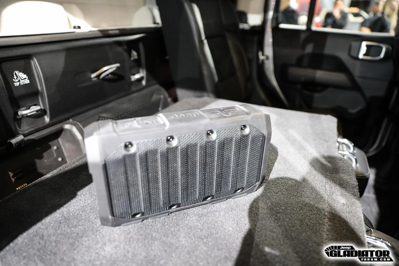 Jeep Gladiator JGF Live Coverage: 2020 Jeep Gladiator Debut from the LA Auto Show! 2020-Jeep-Gladiator-JT-Pickup-Truck-LA-Auto-Show-13