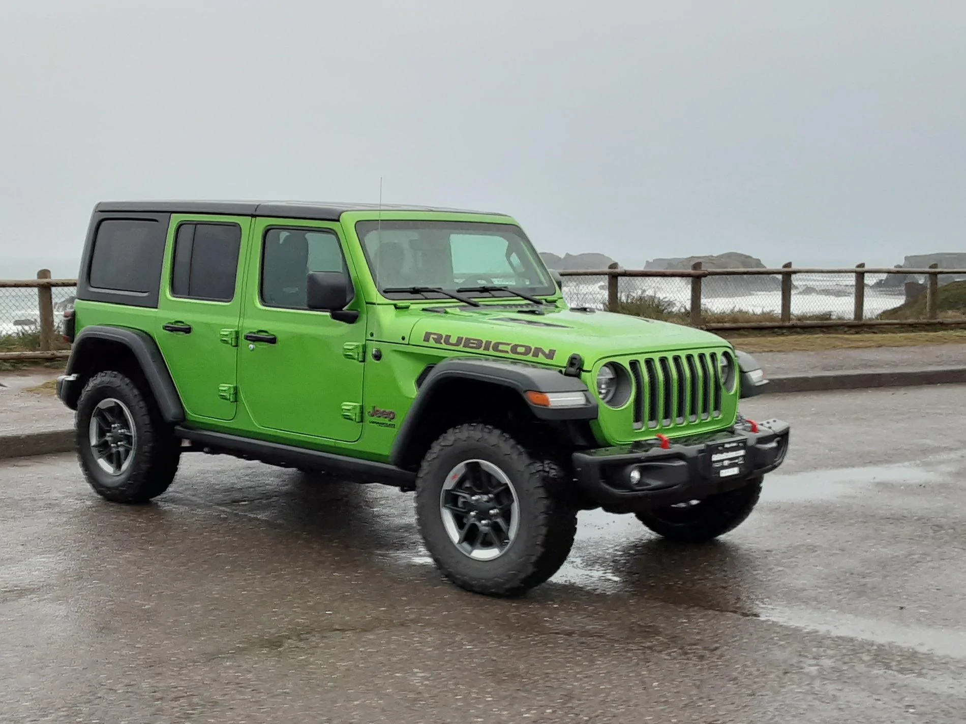 Jeep Gladiator JT  “Green with envy pearl coat” new color ? 20191210_160259