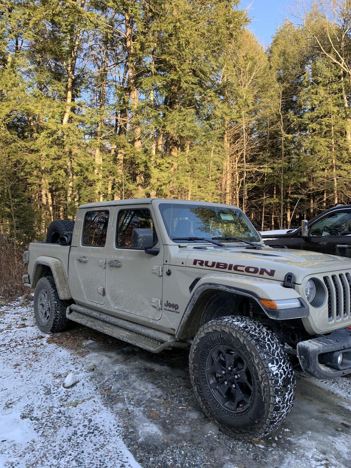 Jeep Gladiator Where are my future Gobis D3724EB7-762A-44CB-B3F1-3BA0104E0180