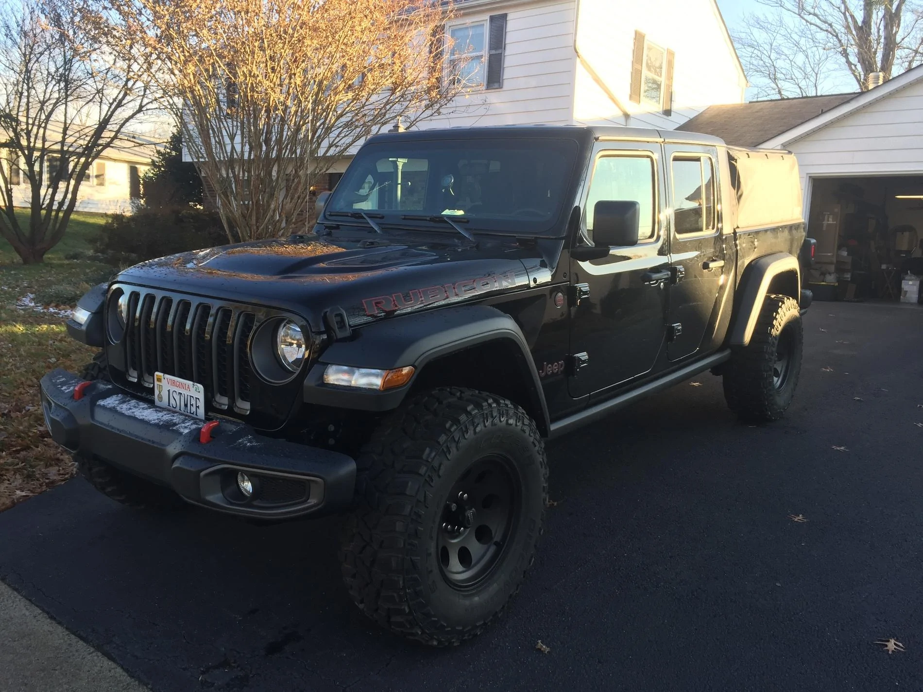 Jeep Gladiator Special Ops JTR (w/ SoftTopper installed) IyuEKeo