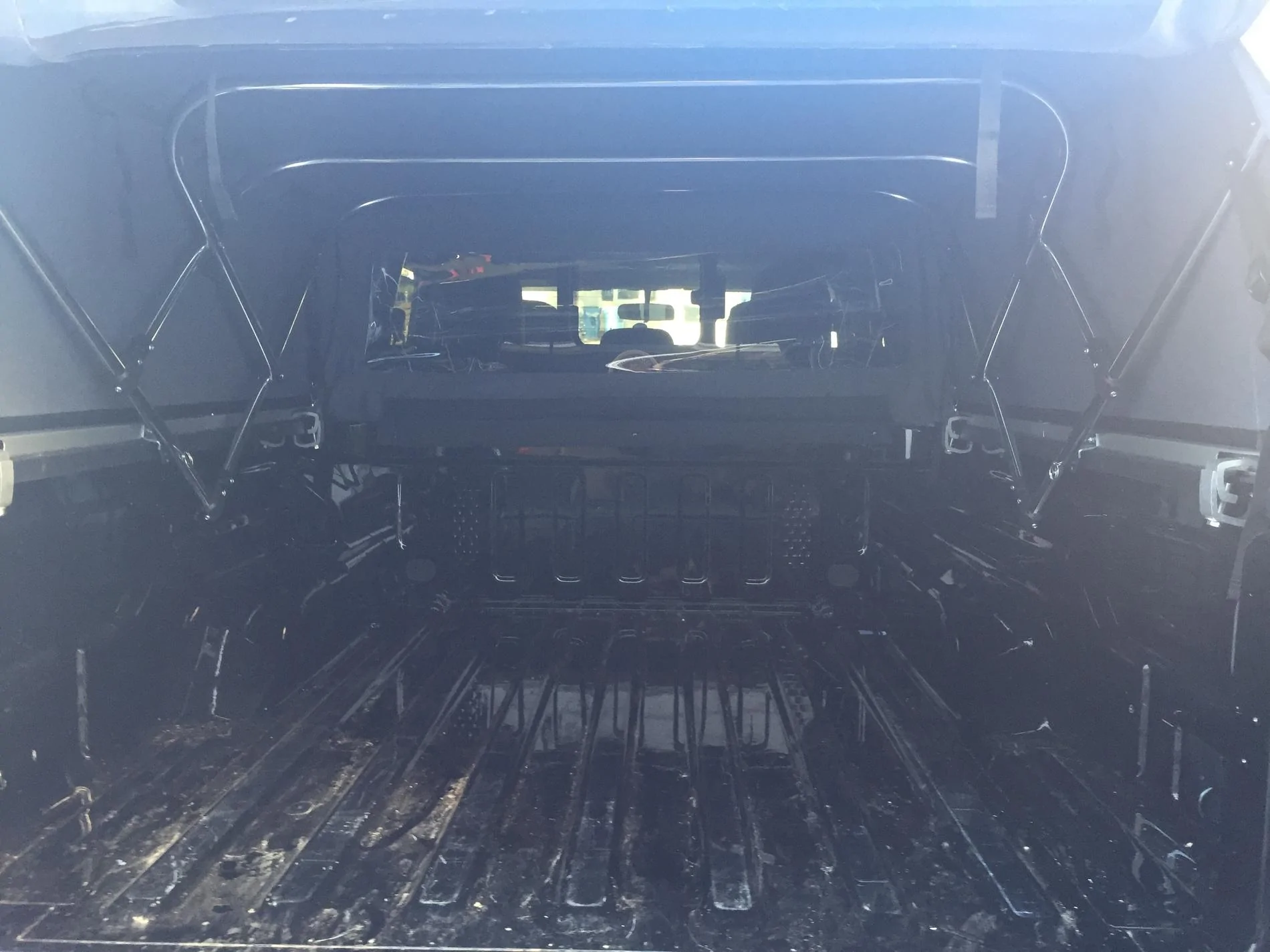 Jeep Gladiator Special Ops JTR (w/ SoftTopper installed) crDMpR3