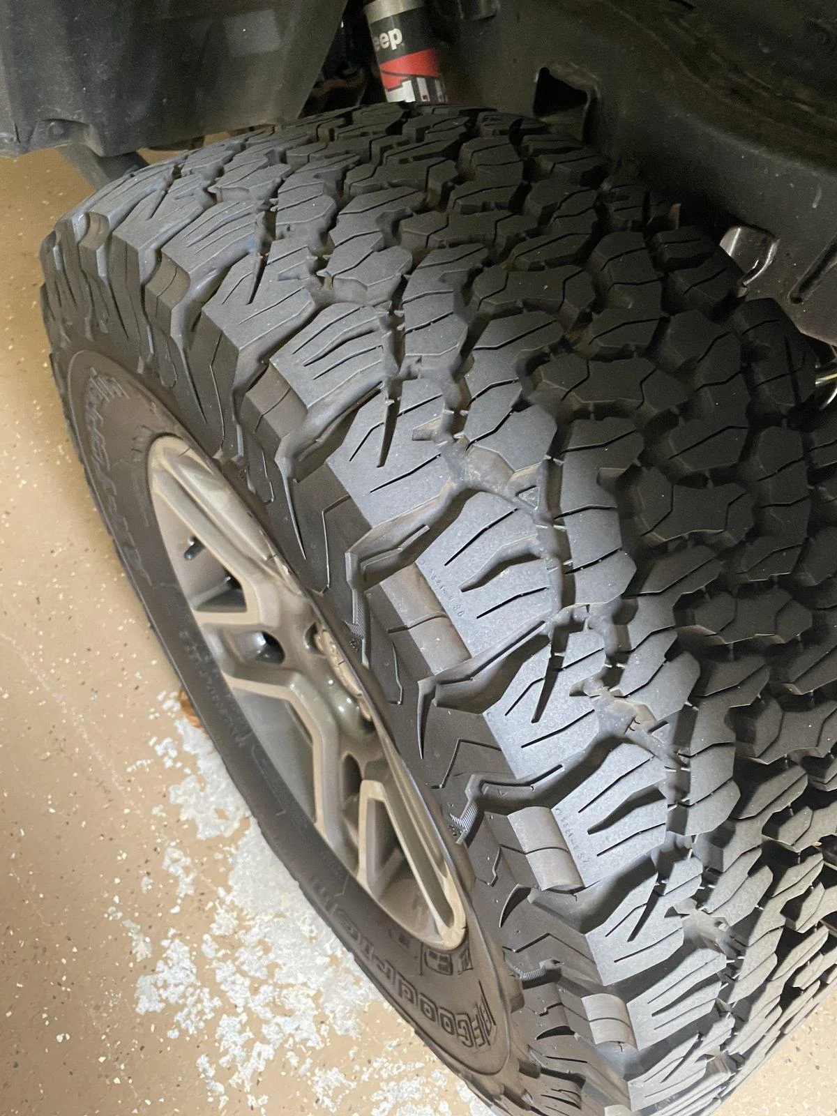 Jeep Gladiator BF Goodrich KO2 33X12.5X17 - 2000 miles.  $600 IMG_2750