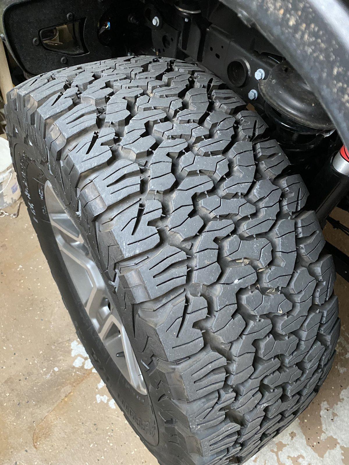 Jeep Gladiator BF Goodrich KO2 33X12.5X17 - 2000 miles.  $600 IMG_2753