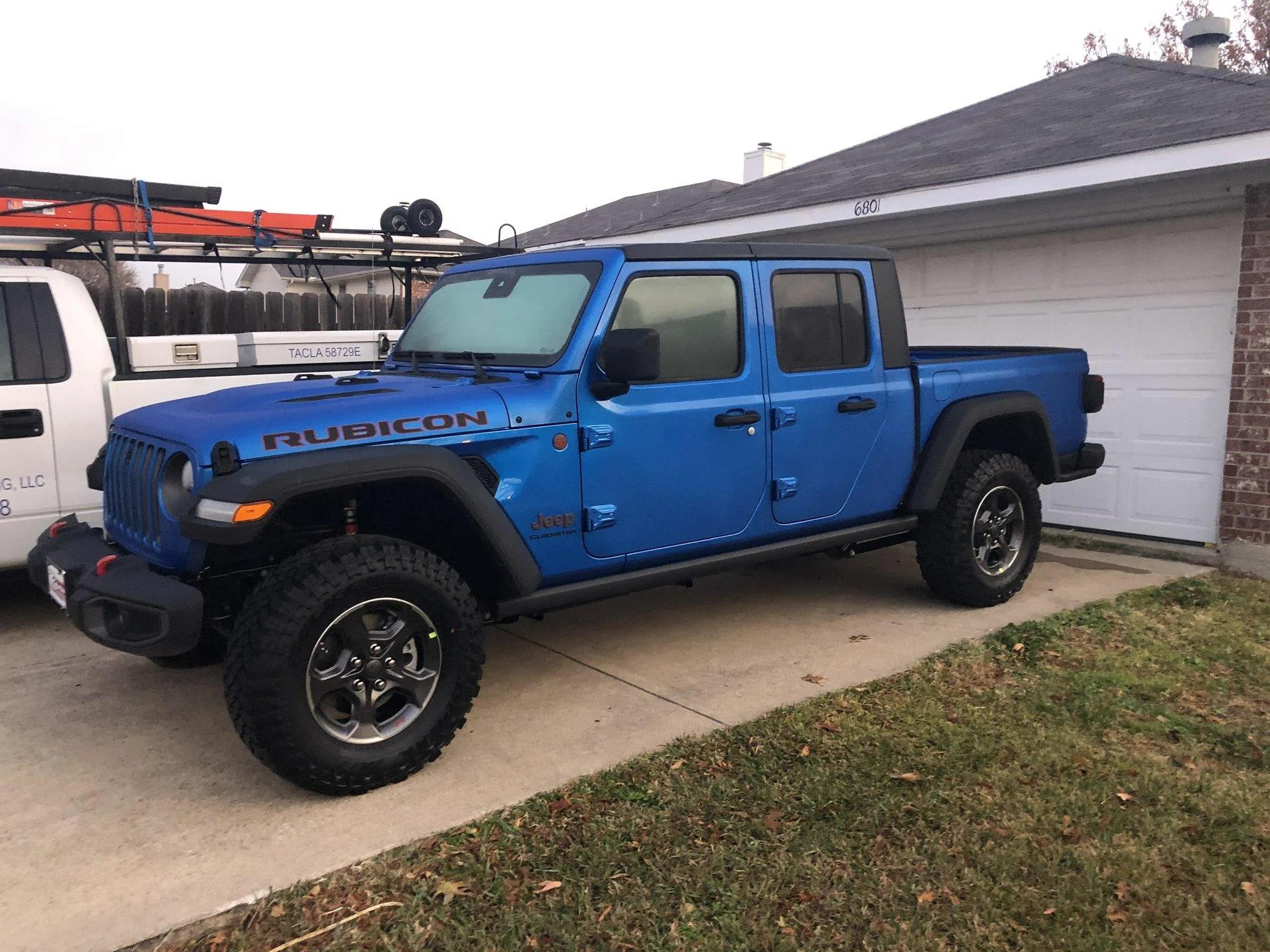 Jeep Gladiator HYDRO BLUE PEARL Gladiator JT Club 5F9D19FF-0DA9-4860-AEB2-2D9B056BD84D