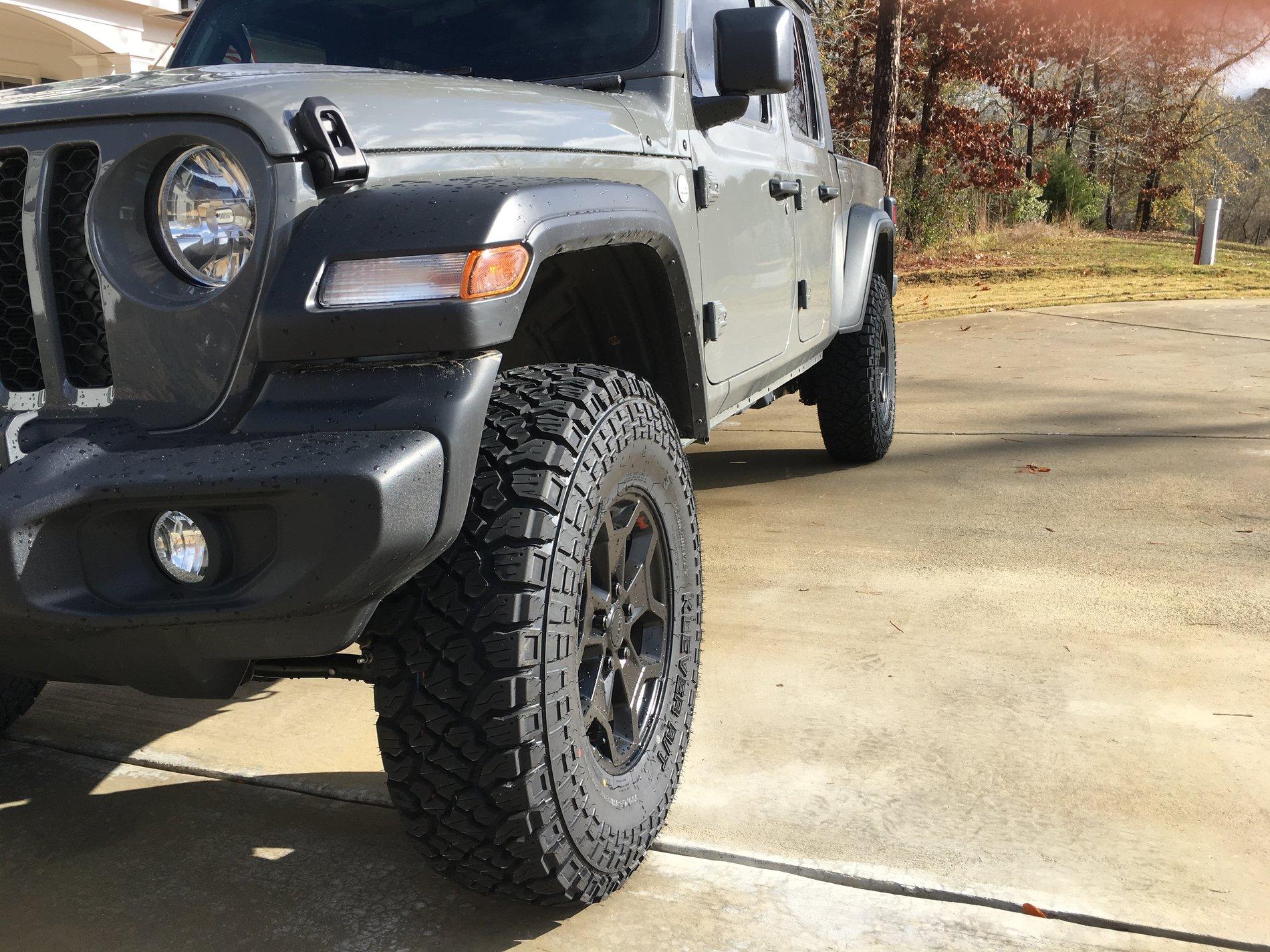 Jeep Gladiator Invictus Off Road Build BB9E3AC5-6088-4047-B33D-0606EF92D5C3